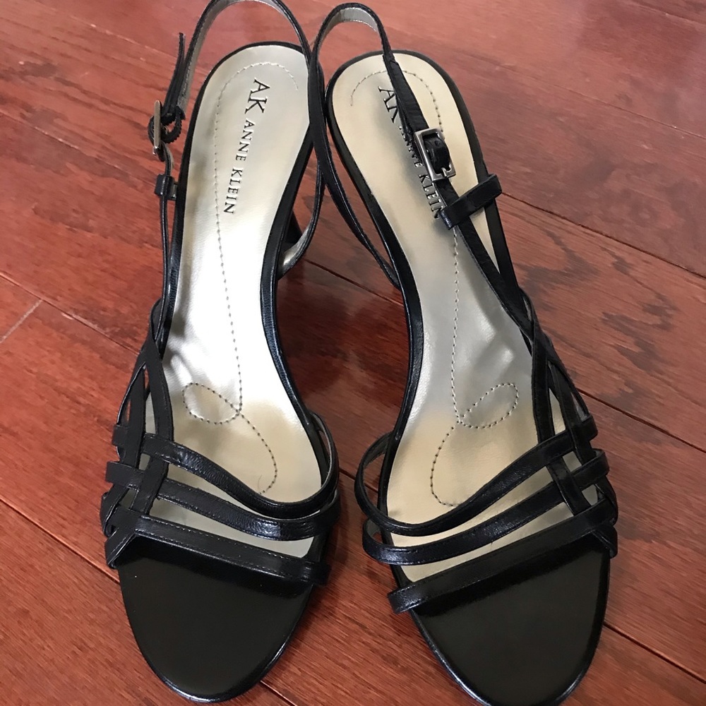 Size 7 strappy heels